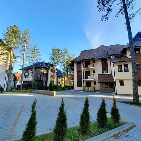 Erak Hill Apartament *