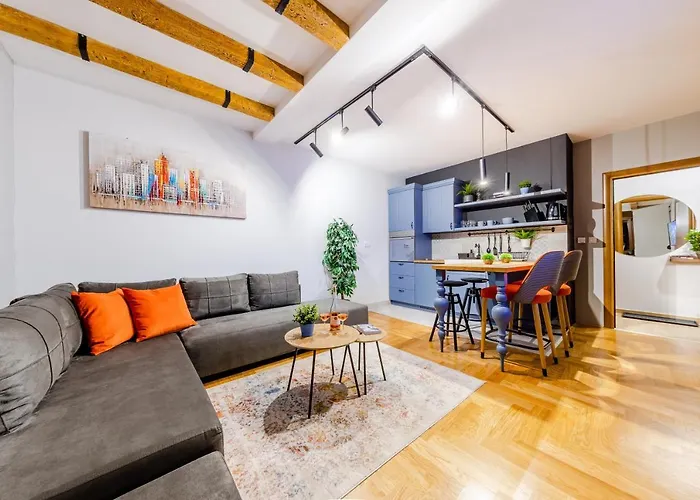 Erak Hill アパート ズラティボール